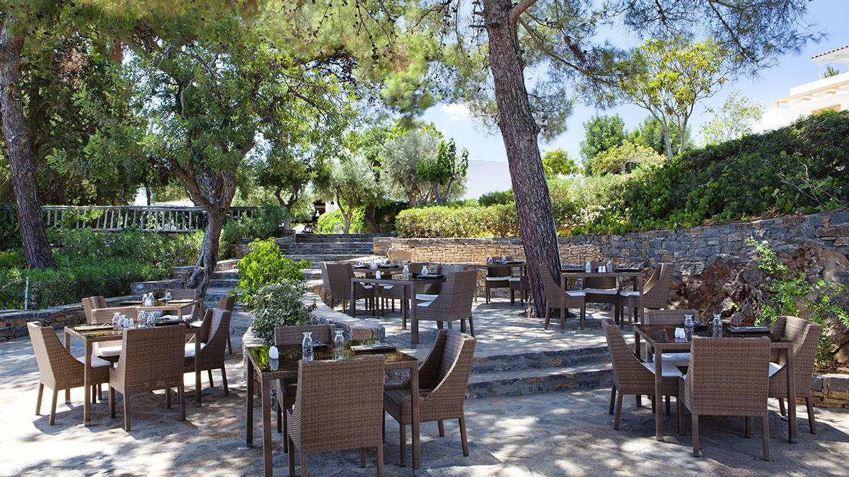 Minos Beach Art Hotel